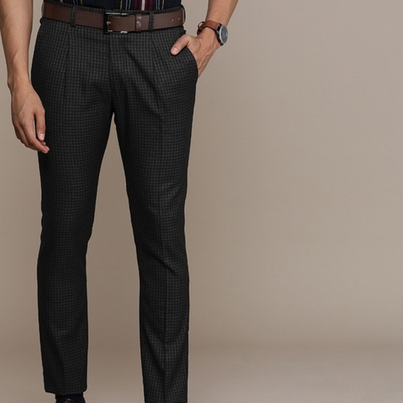 Men Black & Grey Checked Slim Fit Pleated Formal Trousers