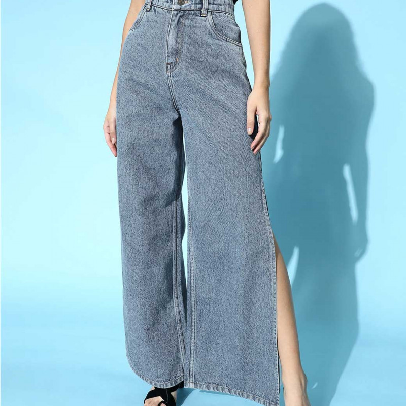 Woman Blue High-Rise Straight Fit Jeans